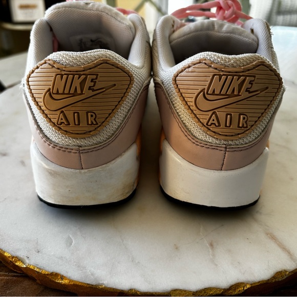 Nike Air Max pink and grey - Picture 6 of 9